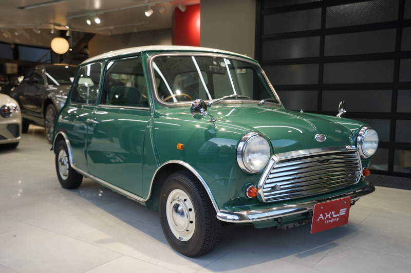 ミニ Mini ローバーミニ ミニクーパー 35thアニバーサリーモデル ディーラー車 1 3i 10インチホイール 中古車情報 アクセルトレーディング Http Www Axle T Com